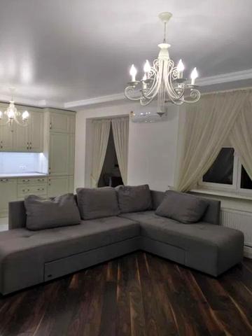 Івана Сльоти вул., 50