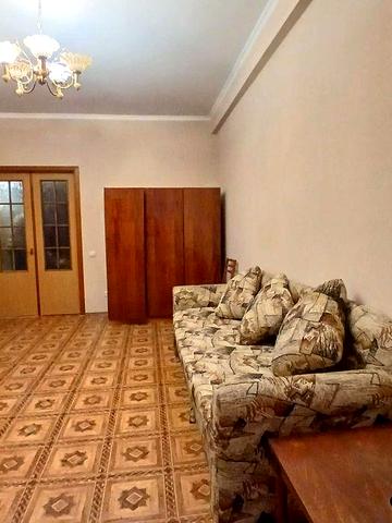 Центр міста вул Грушевського здам затишну 1 к квартиру гарний стан ГАЗ