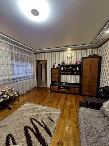 Продається частина будинку , як 3 к.квартира в Озерному.