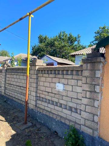 Будинок у центрі СМТ Доманівка вул. Первомайська, вище дома культури