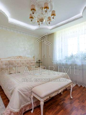 Василя Касіяна вул., 2/1