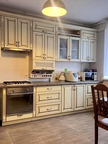 Вишнева вул., 17