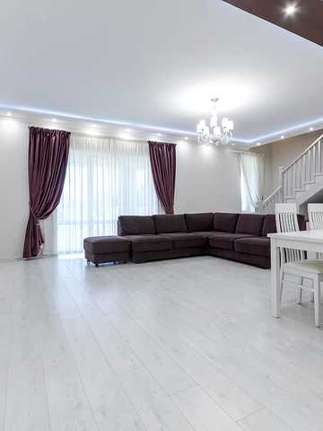 Євгена Патона, 3