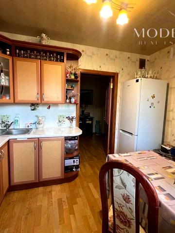 Василя Стуса вул., 2