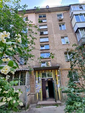Здається 1к  квартира поряд з Варшавський квартал