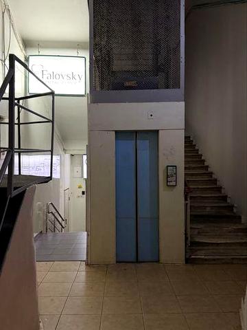 Саксаганського 58, престижний відреставрований царський будинок з ліфт