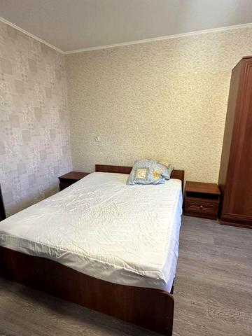 Здам в центрі 2 км квартиру вул. Незалежності