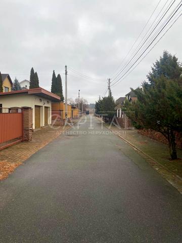 Ірпінська, 22