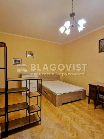 Івана Маряненка пров., 14