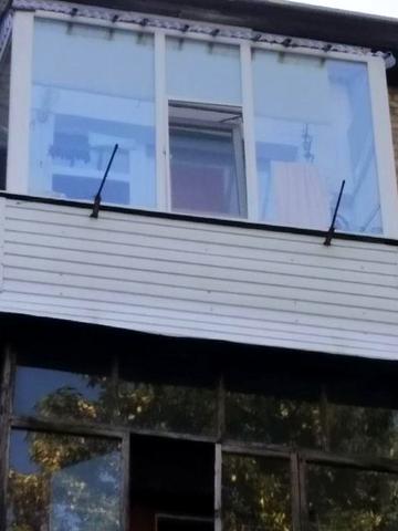 Продам квартиру (кухня-студія+окрема кімната)