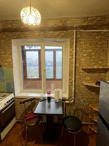 Здається 1 кімнатна квартира по вулиці Богатирська ,8