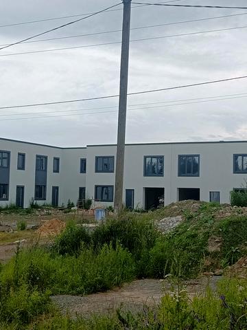 Левадна вул., 57