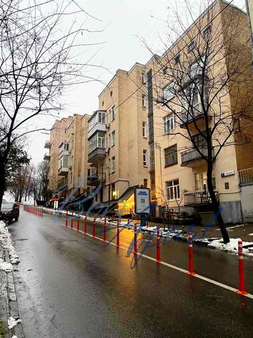 Костельна вул., 6