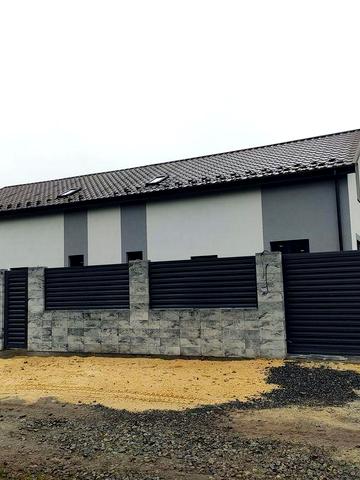 Продається таунхаус 115м2, 4 кімнати, 5 соток землі, два санвузла.