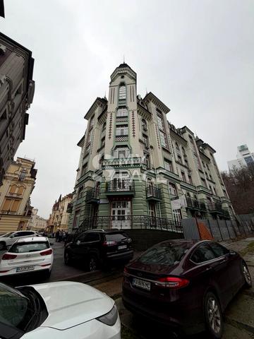 Кожумяцька вул., 10А