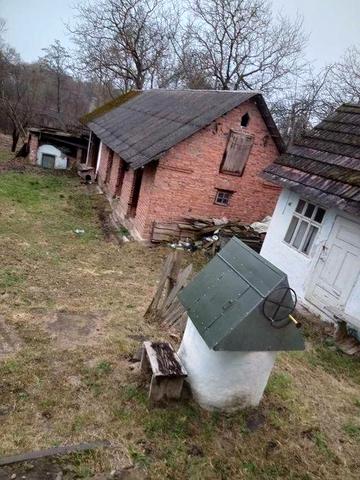 Продам житловий будинок у Львівській області