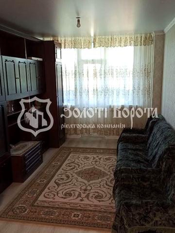 Магістральна вул., 33