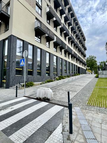 Вавилових вул., 11