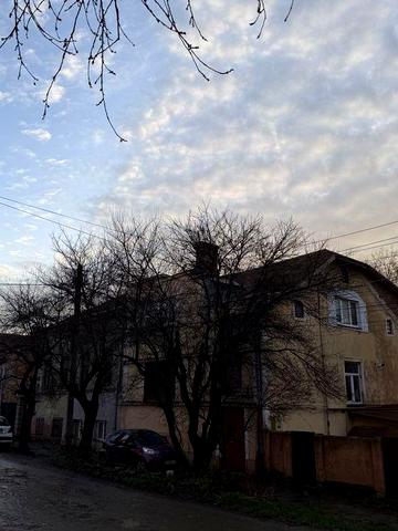 Продам квартиру в центрі початок вул.Пирогова