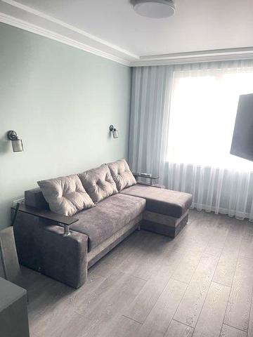 Здається в оренду на довгий строк.