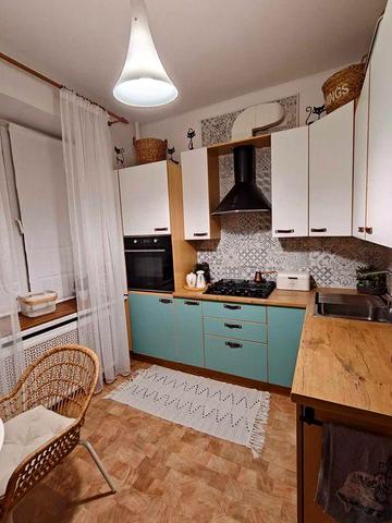 Продается 2-х квартира сталинка с ремонтом