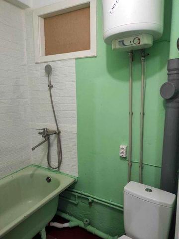 Затишна 1-кімнатна квартира в Каневі