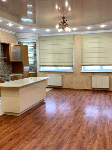 Євгена Коновальця вул. (Щорса), 32-А