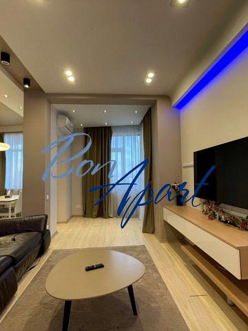 Лесі Українки бульв., 7-А