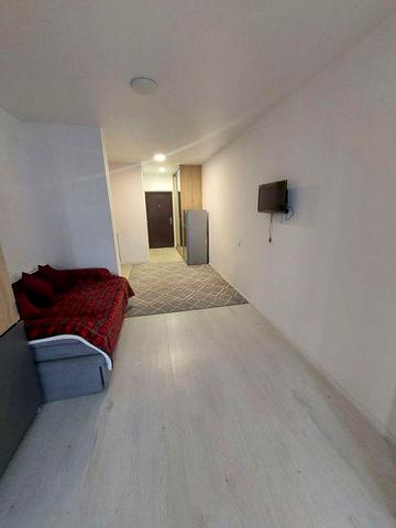 Затишна студія. Власник.