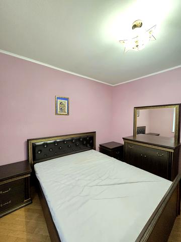 Миколи Лаврухіна вул., 5