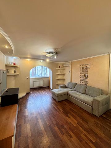 Івана Пулюя вул., 3