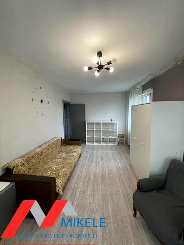 Борщагівська вул., 8