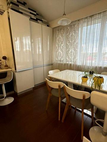 Продам двухрівневу квартиру с.Чубинське ( 140 кв.метрів)