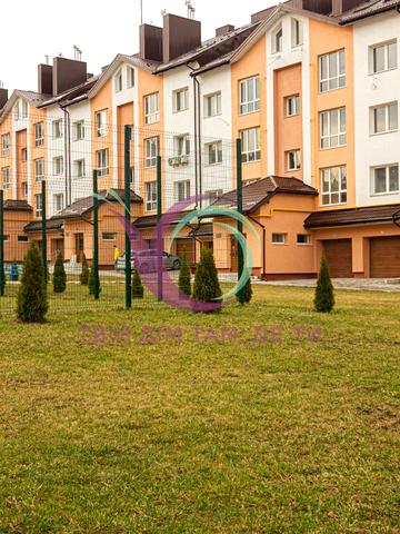 Героїв Крут вул., 6