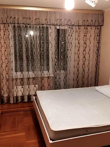 Леоніда Бикова бульв., 7