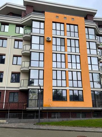 Радистів вул., 40