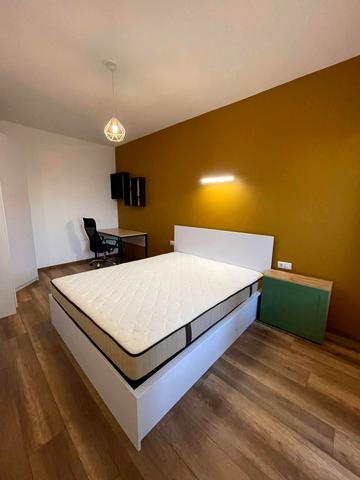 Одеська вул., 25-Б