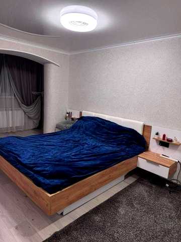 Продам квартиру мира 11