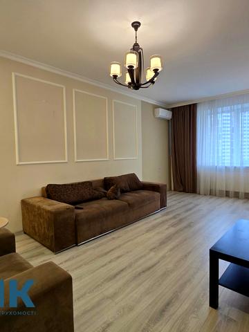 Дениса Рачінського вул. (Комбінатна), 25