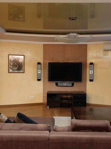 Оренда 4-кімнатної видової квартири, 145 м²  вул. Раїси Окіпної, 10А