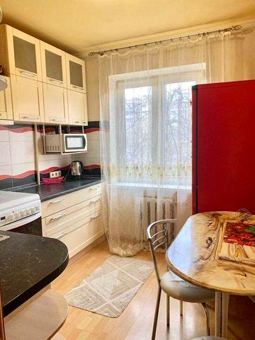 Сдам 2 комнатную квартиру. Газ.