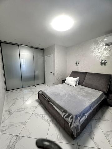 Краківська вул., 27