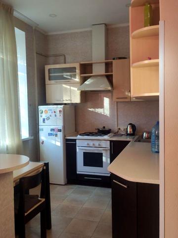 Івана Мазепи вул. (Січневого Повстання), 6