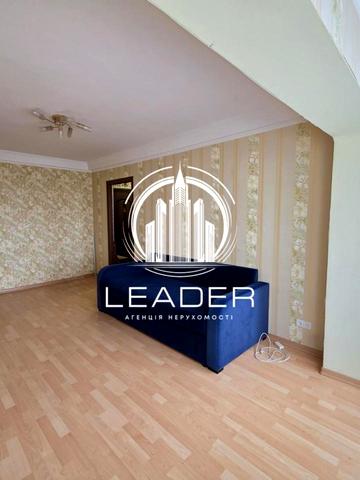 Мілютенка вул., 15-А