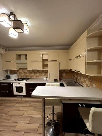 Оренда Левада  Велика Площа