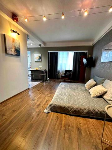 Борщагівська вул., 2