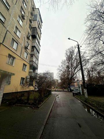 Продам 3к квартиру вул.Сонячна Набережна,42 Житлова під ремонт