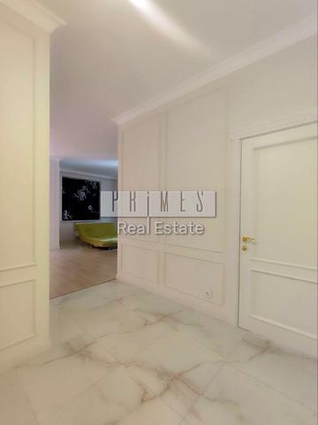 Дмитрівська вул., 82