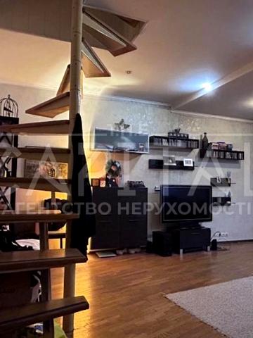 Олександра Кониського вул., 48/13