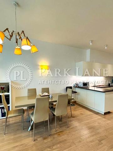 Генерала Шаповала вул. (Механізаторів), 2